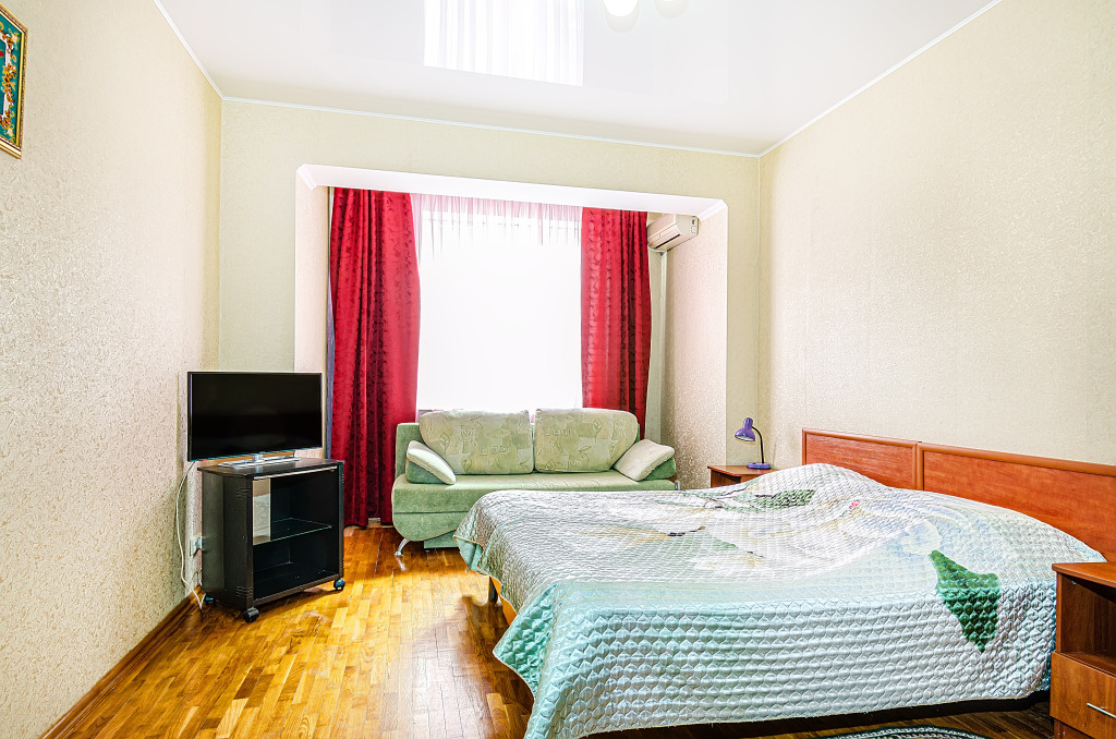 Двухместные апартаменты Standard c 1 комнатой с балконом двуспальная кровать в Бухта Радости