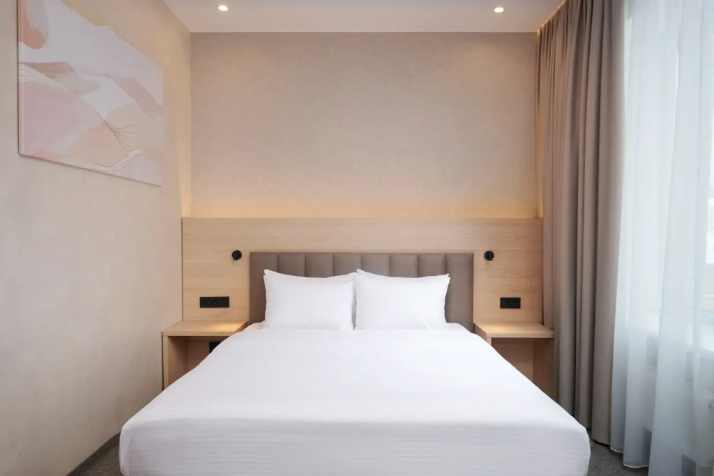 Aura City Hotel Room Type - Standard Superior room with city view