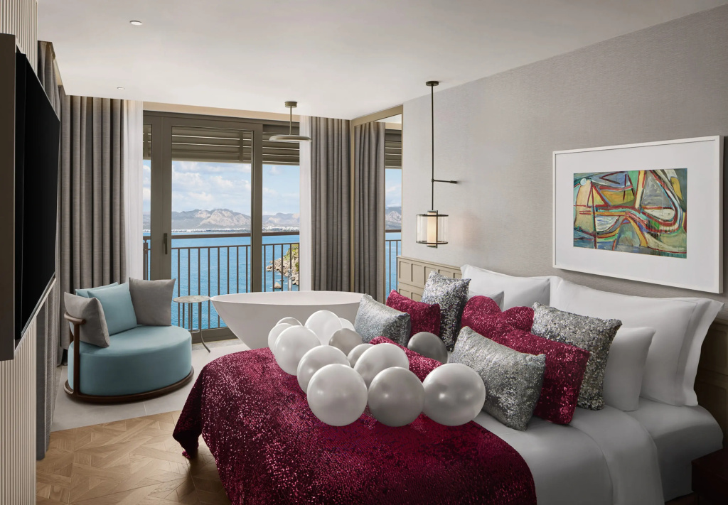 Honeymoon Double Suite with sea view (full double bed)