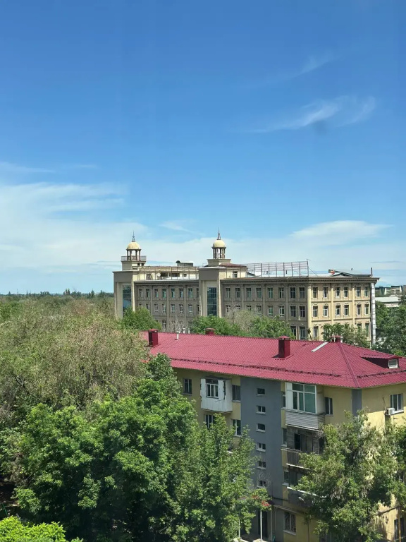 Bolshaya Dvukhkomnatnaya V Tsentre Flat