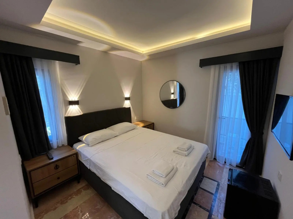 Standard Double room with balcony and with view (full double bed)