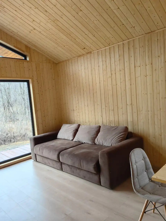 Коттедж с балконом в BarnHouse