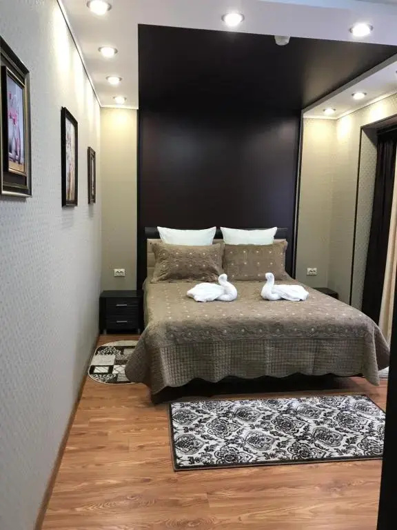 Double Suite (full double bed)