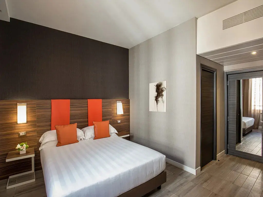 Classic Double room (full double bed)