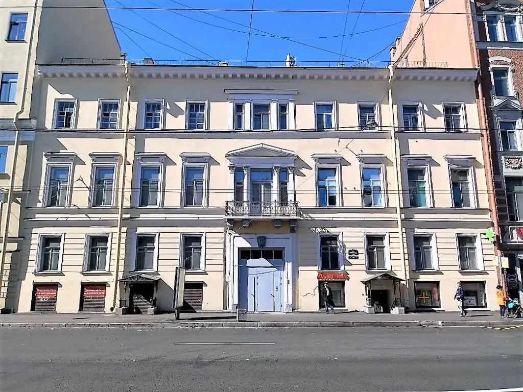 Отель Апартаменты Антресоль 10 в Санкт-Петербурге