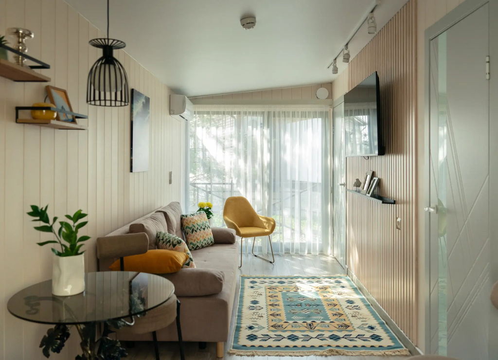 Double Bungalow with balcony (full double bed)