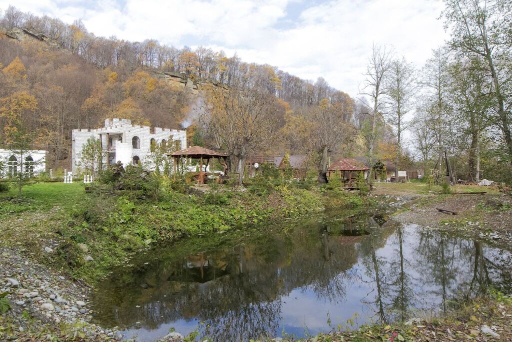 Гостиница Замок Климовский Перевалка
