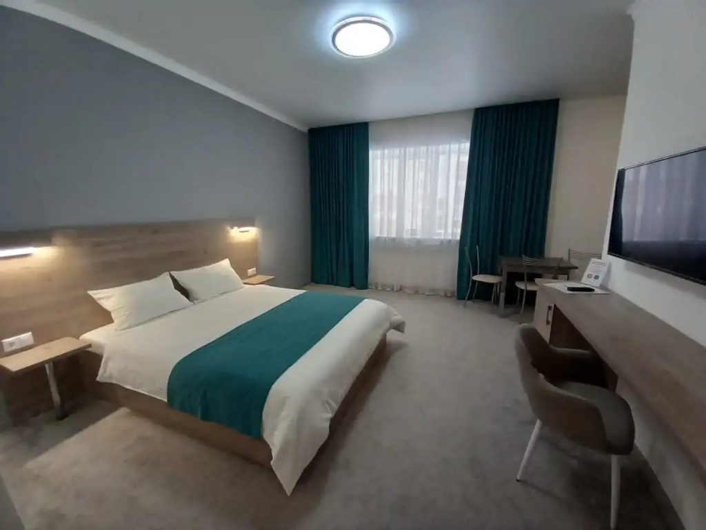 Double Studio (full double bed)