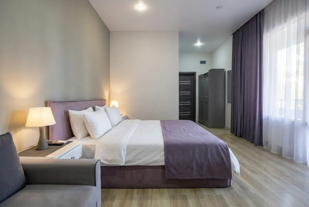 Double Junior Suite with balcony and with sea view (full double bed)