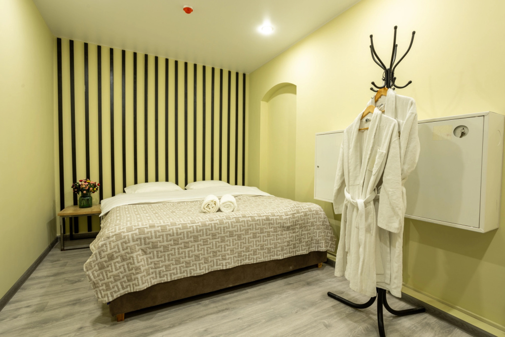 Stripped No Window Double room (full double bed)