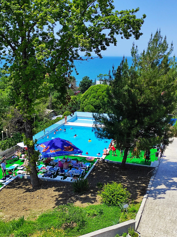 Пансионат Ларимар