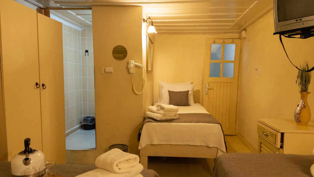 Трёхместный номер Economy в Ночлег и завтрак (B&B) Tarihi Rum Konağı Antikhan