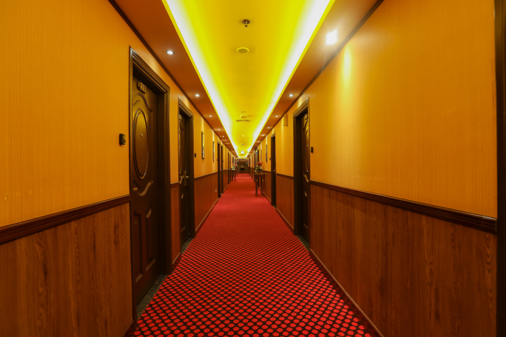 Lobby & Reception