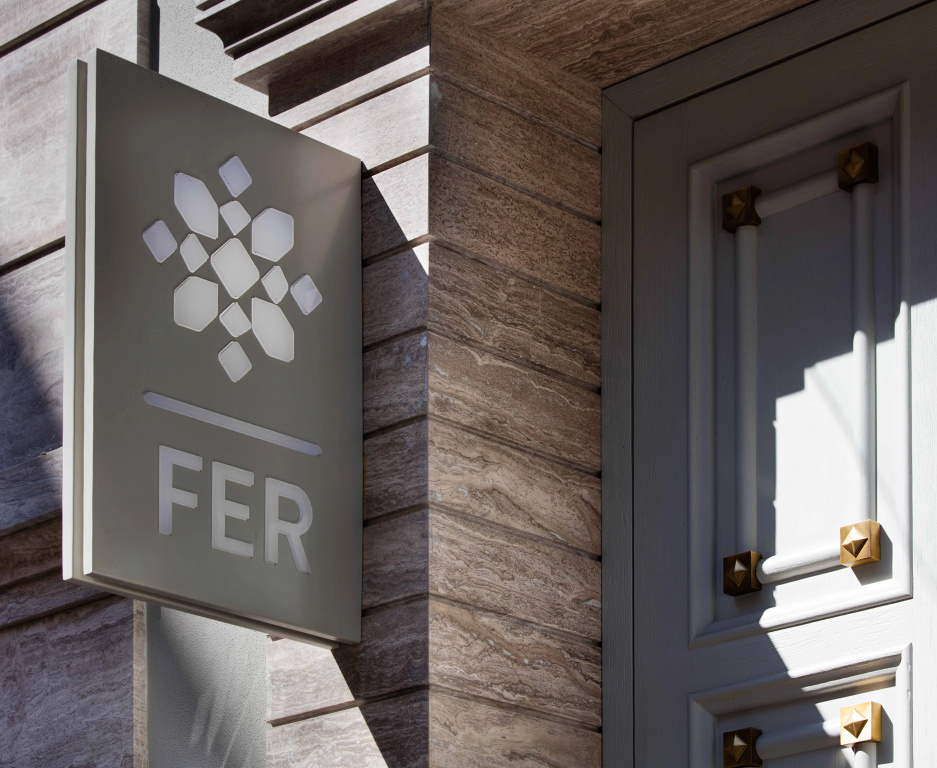 Отель Fer Hotel — фото