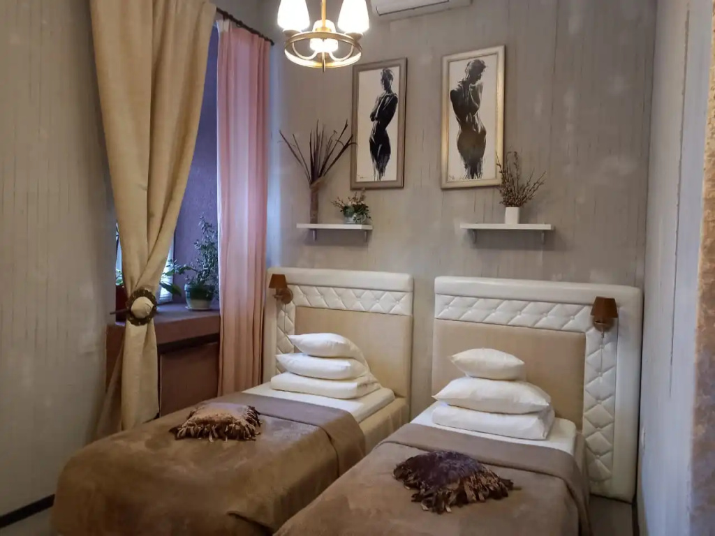 No. 5 room with courtyard view