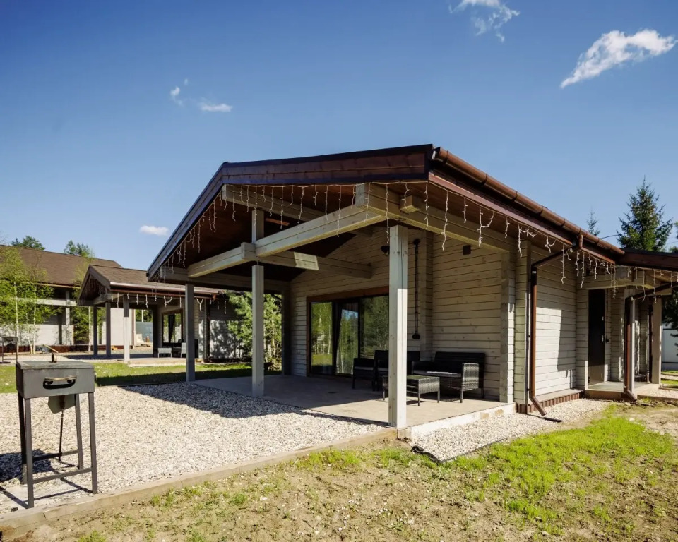 Двухместный коттедж двуспальная кровать в Винни-Вилла