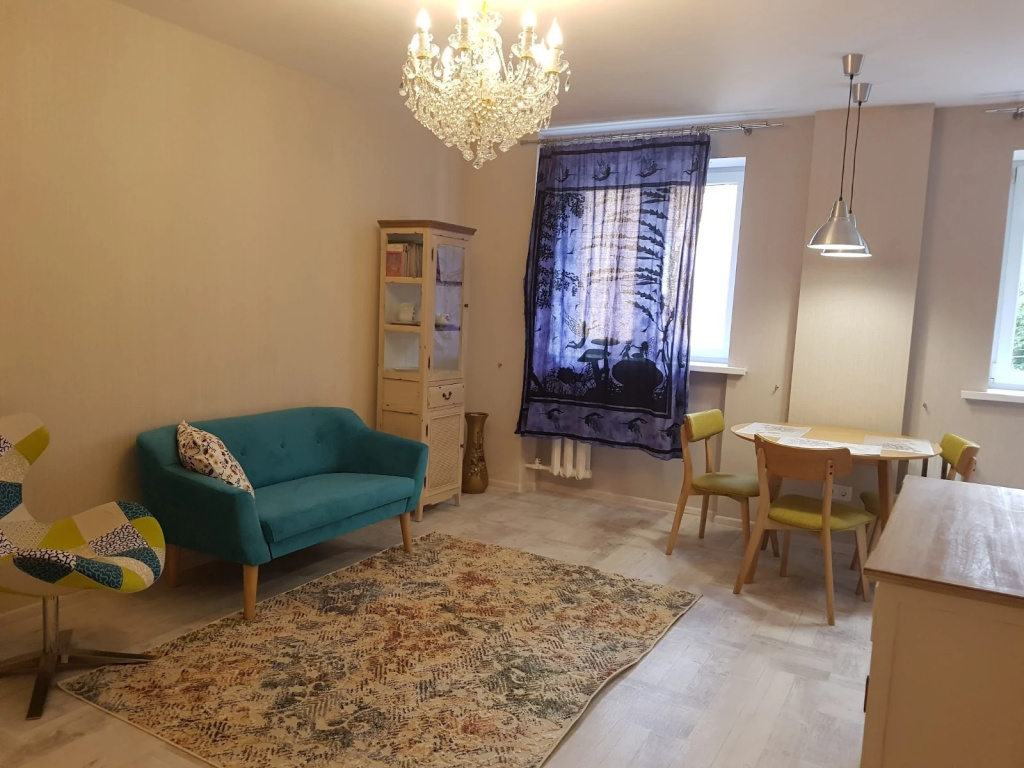 2 Bedrooms Apartment