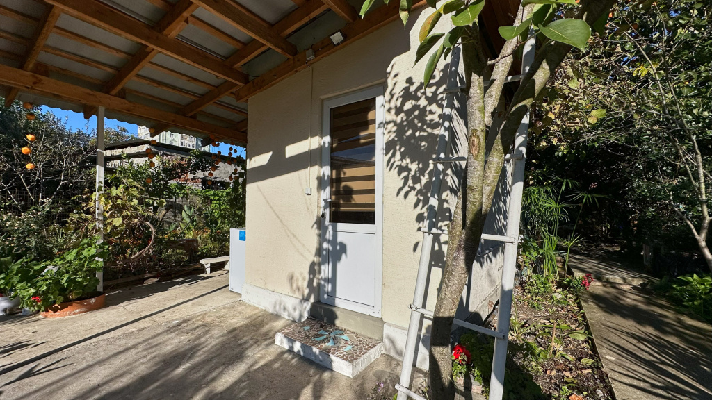 Otelny Domik-Studiya Na Chastnoy Territorii Private house