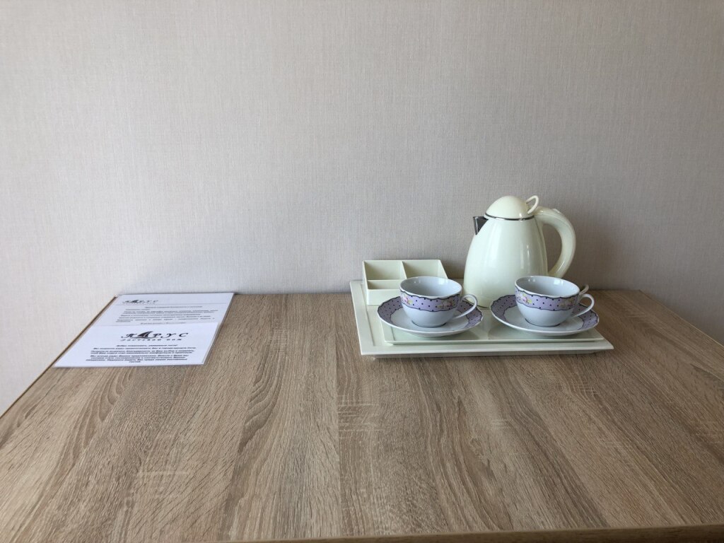 Трёхместный номер Deluxe с балконом и с видом на горы в Парус