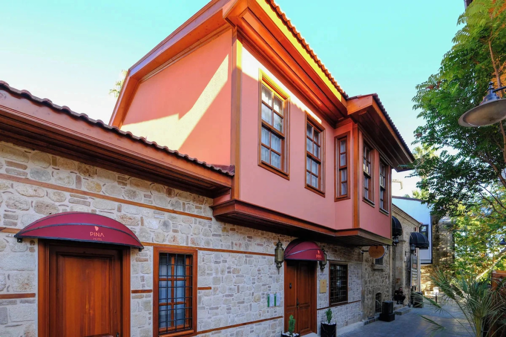 Pina Hotel Oldtown