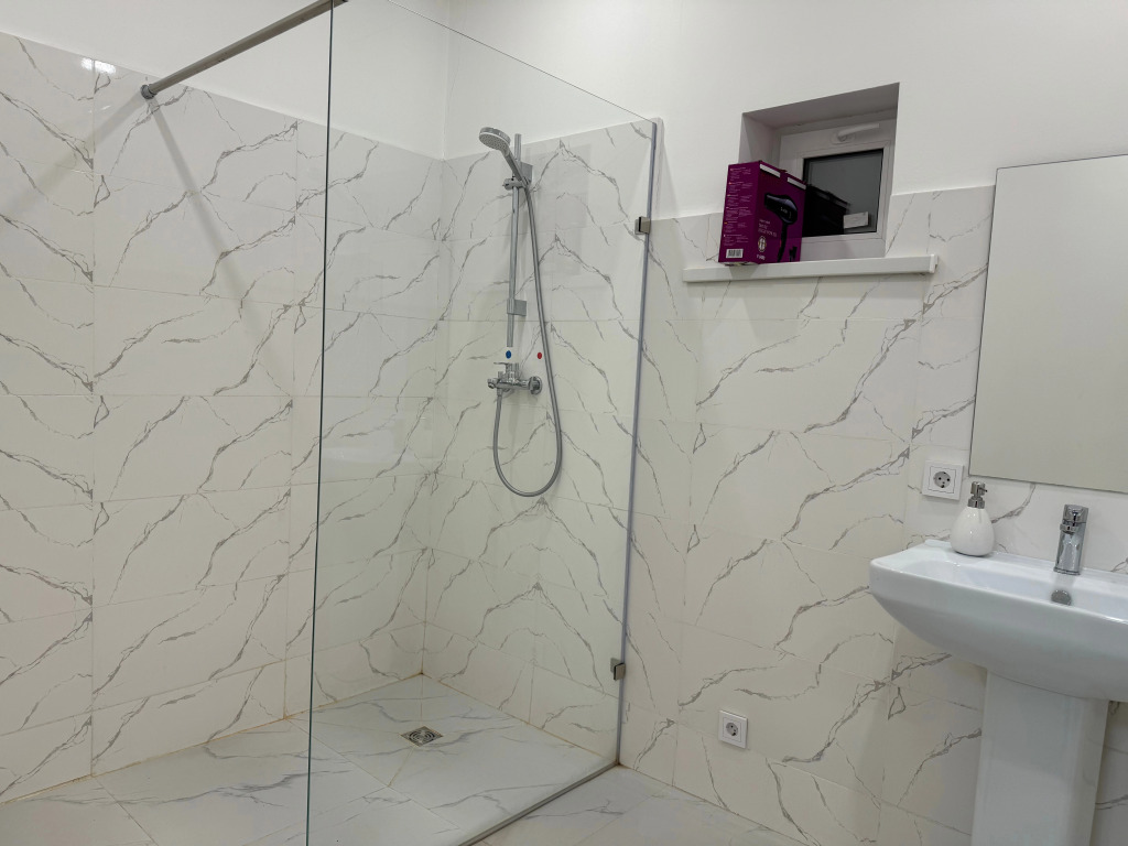 Апартаменты с 2 комнатами с красивым видом из окна в Lake view