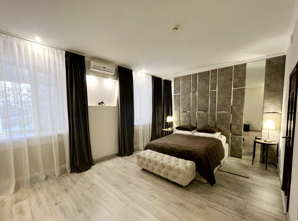 Selestoff Hotel Room Type - Double Suite with Jacuzzi full double bed