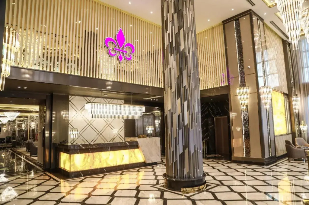 Lobby & Reception