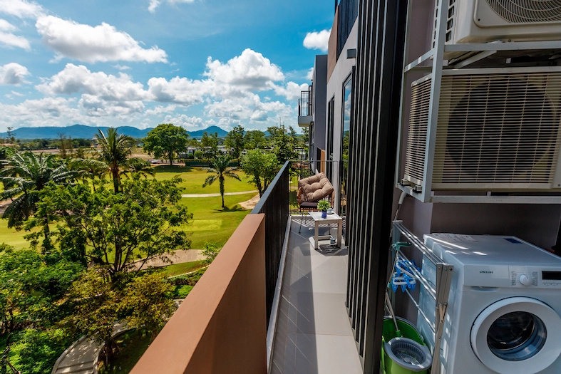 Sky Park Golg View 2BR Bang Tao Laguna Flat