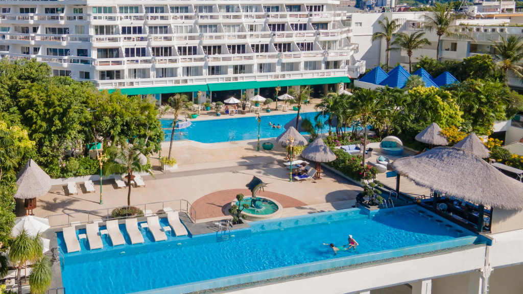 Andaman Beach Suites Hotel — фото