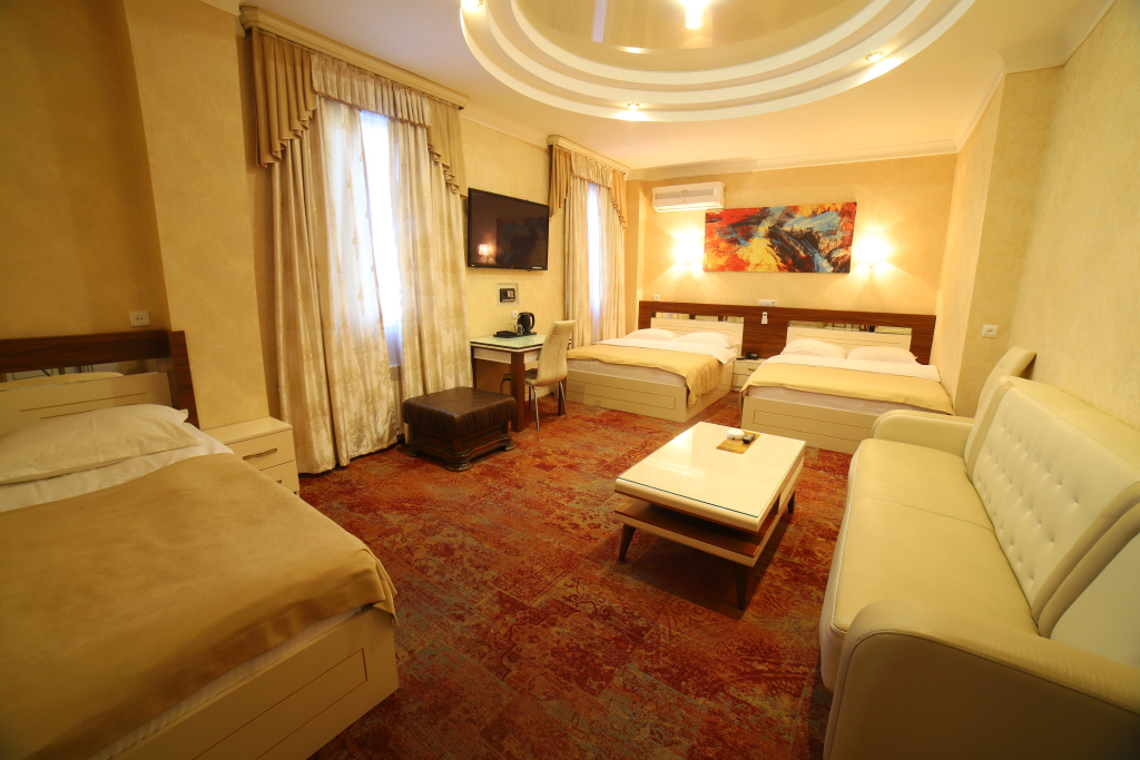 Economy Quadruple room