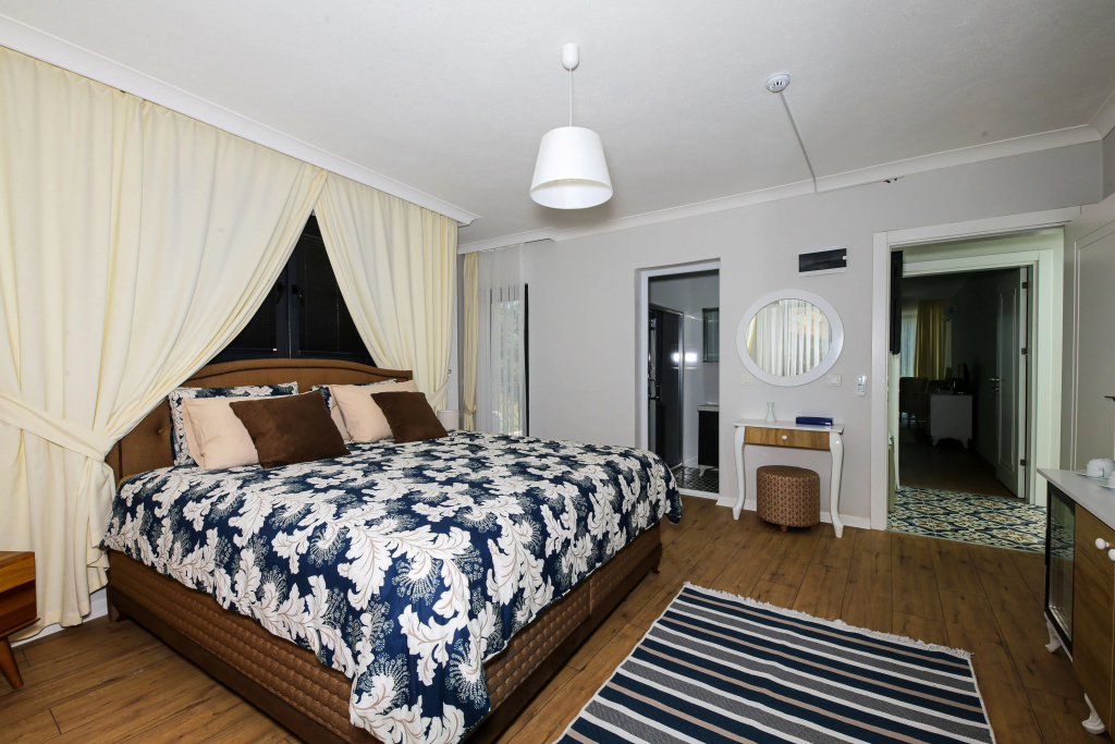Deluxe room with balcony
