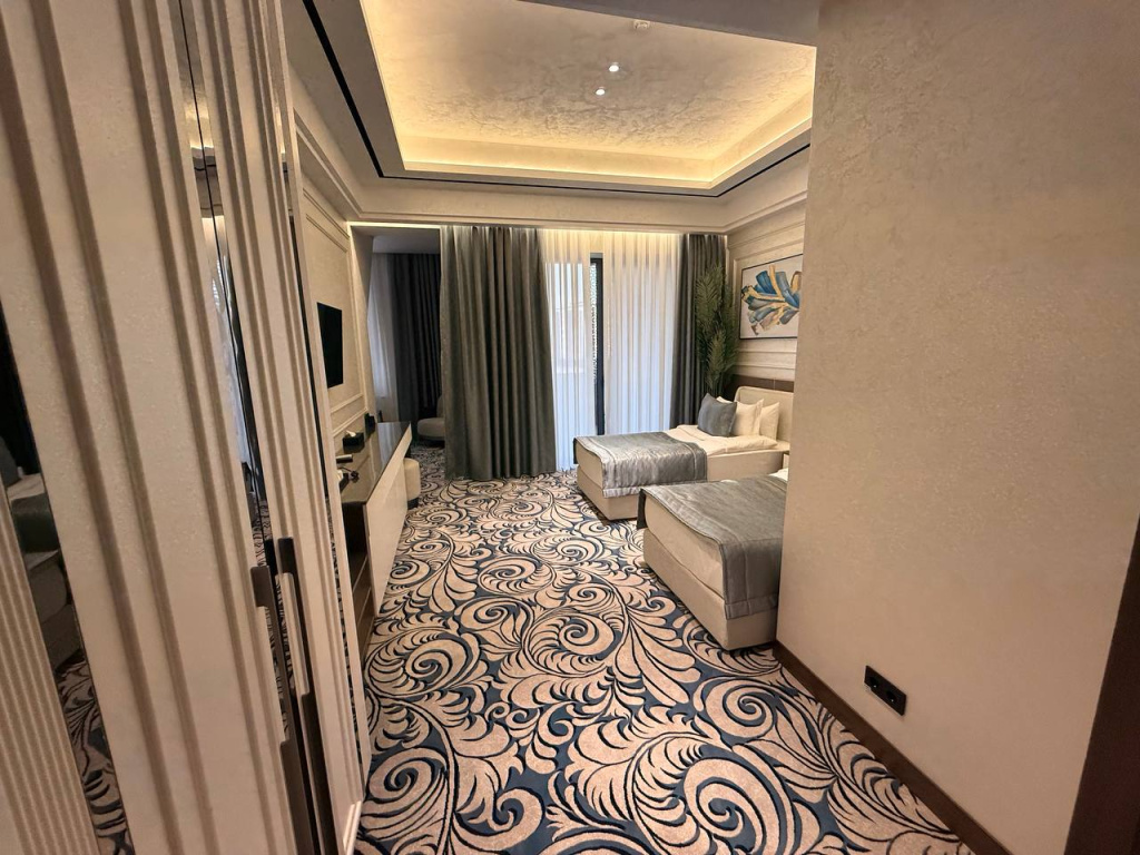Triple Family Suite with balcony and with city view