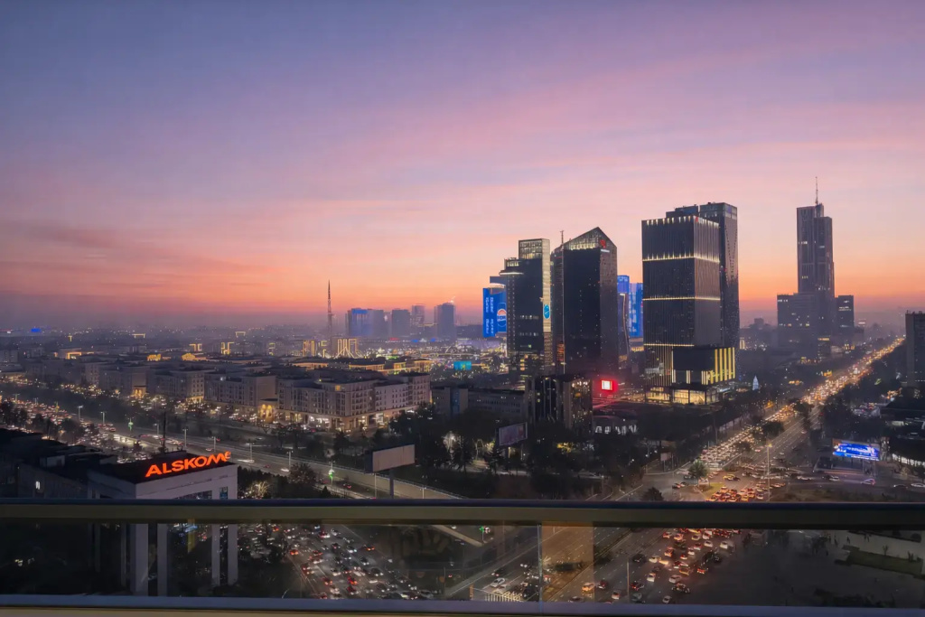 Prostornaya Kvartira V Sovremennom Stile Na 25 Etazhe Apartments