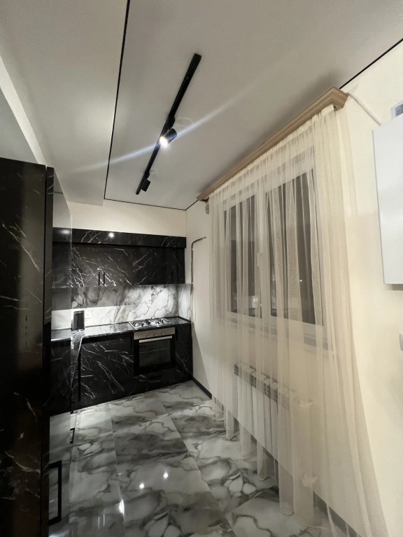 Квартира Downtown With 2 Bedrooms and 1 living room — фото