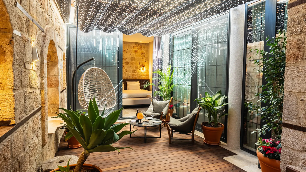 Отель Belmondo Suites — фото