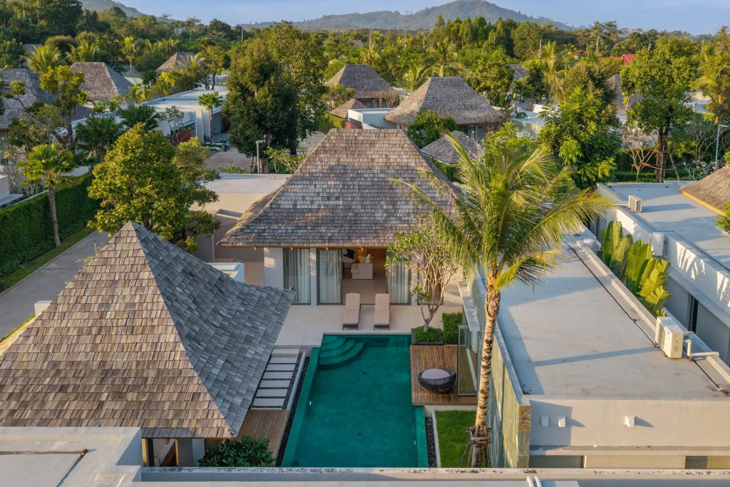 Modern 3BR Villa Kaimana with Private Pool Villa