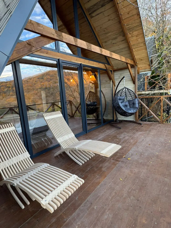 Luxury Quintuple Cottage with balcony