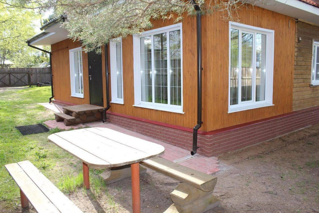 Sextuple Cottage with view