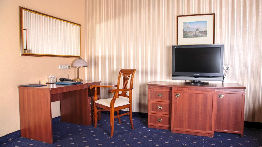 Business Hotel "Belvedere-Nevsky" by null