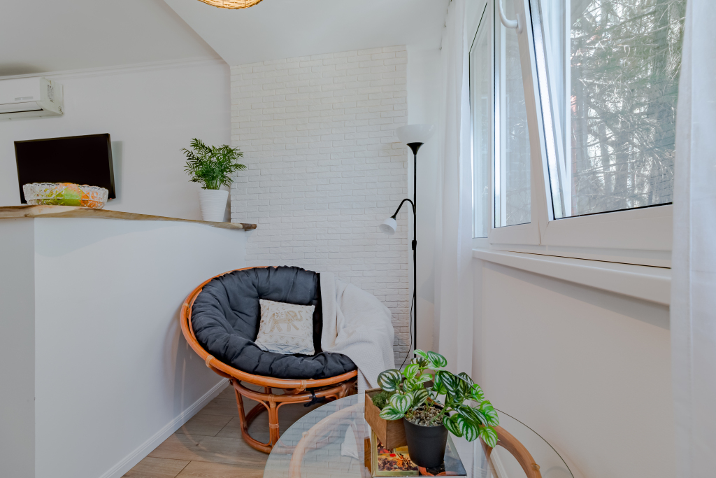 1 комнатная квартира в владивостоке снять в районе 100 летия. снять квартиру сочи донская. донская 19 сочи. квартира в сочи. сочи донская 52 комната.