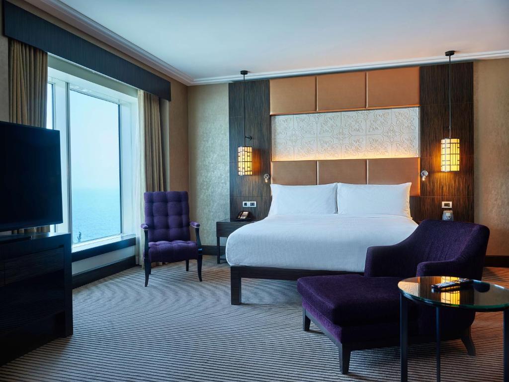 Двухместный номер Deluxe с видом на море 2 отдельные кровати в Hilton hotels & resorts