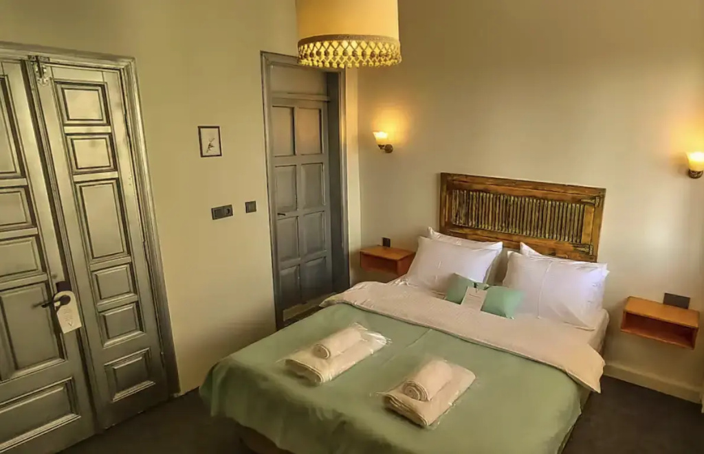 Standard Double room with balcony and with view (full double bed)