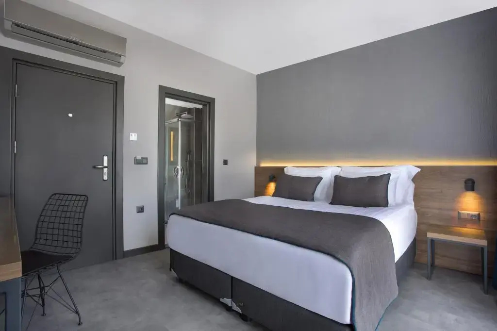 Economy Double room (full double bed)
