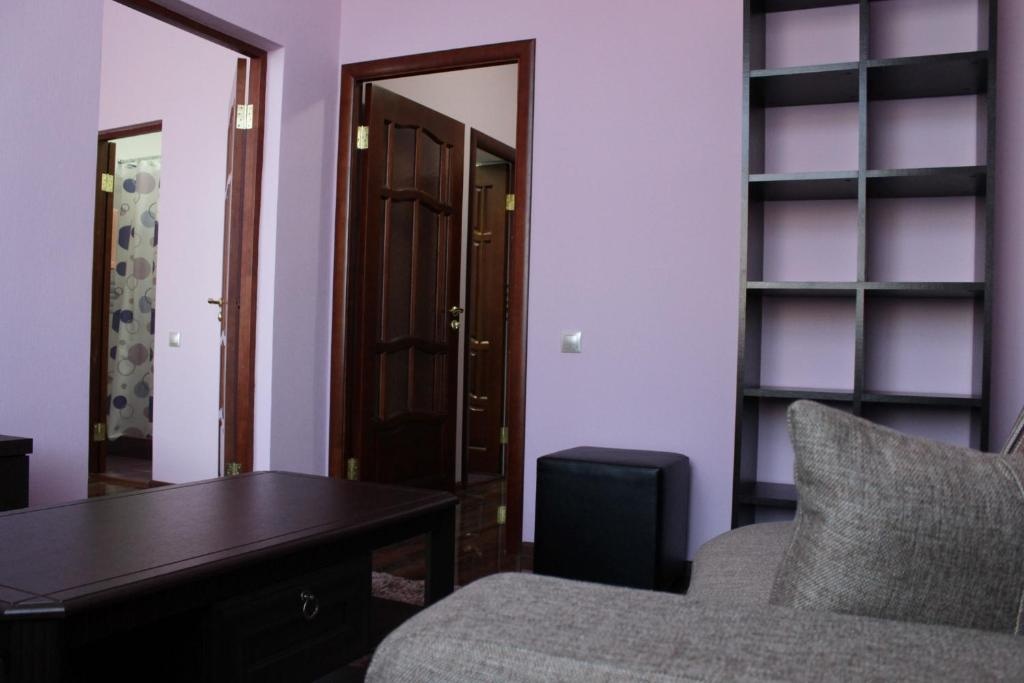 Kameliya-V Hotel Room Type - Double Suite full double bed