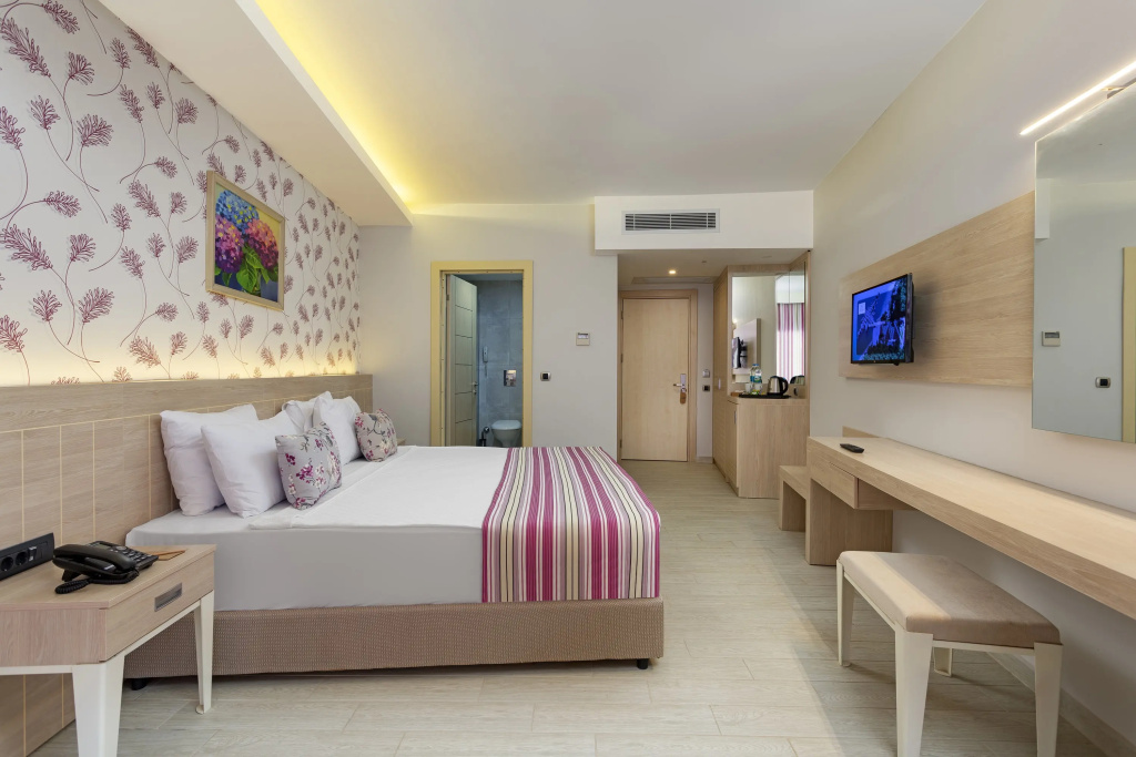 Club Double room (full double bed)