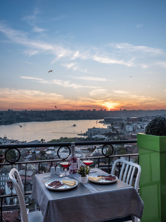 Отель Big Urban Stay Taksim & With Sea View — фото
