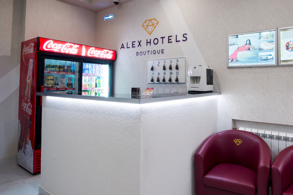 Lobby & Reception