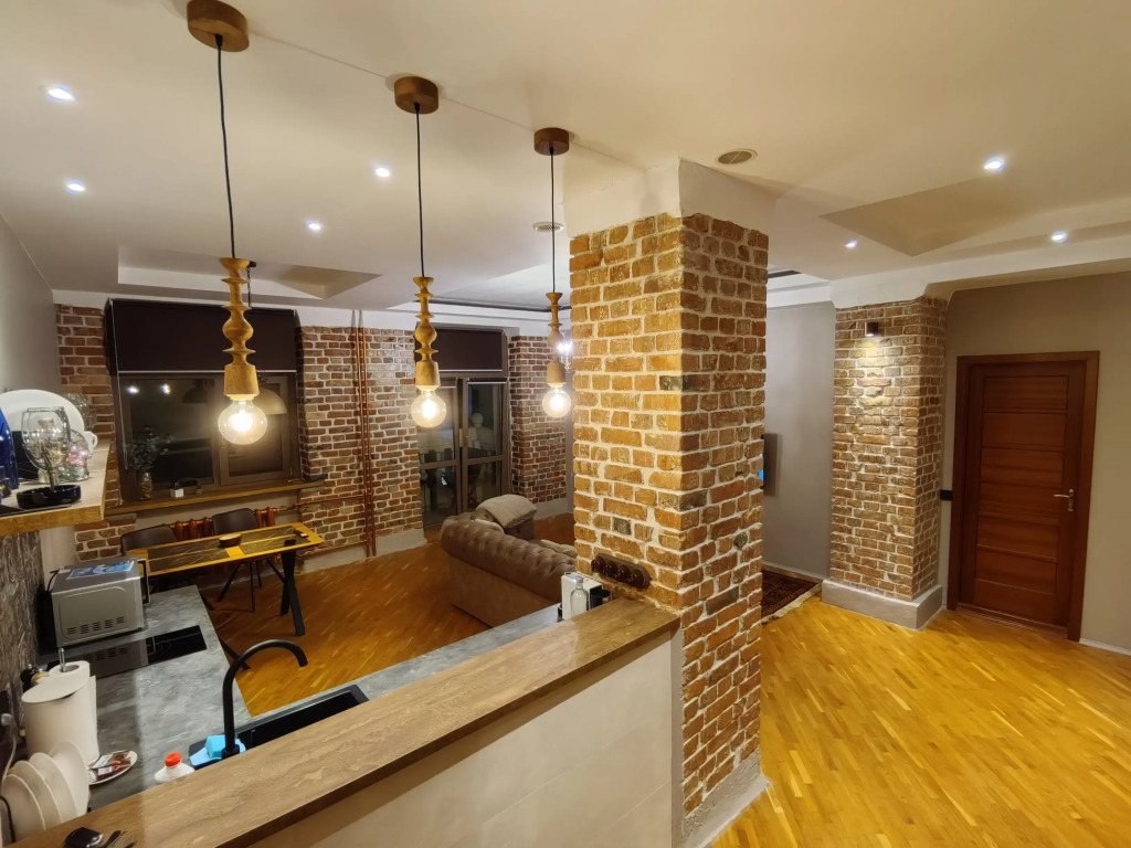 Двухместные апартаменты с 2 комнатами с красивым видом из окна двуспальная кровать в Апартаменты InterLoft 8 Old Town Free Parking Wi-Fi 100/50 Smart TV