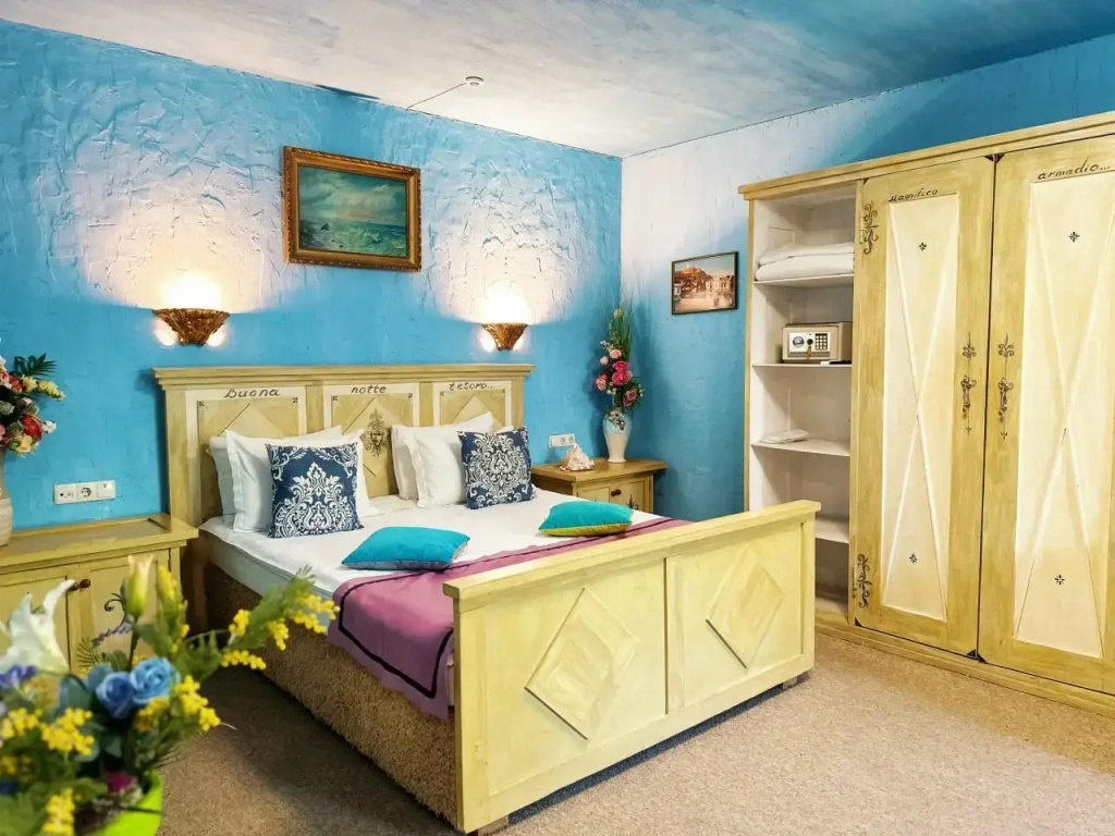 Marine Double Junior Suite (full double bed)