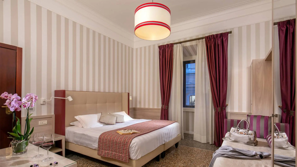 Hotel Nord Nuova Roma - Tap to explore photos